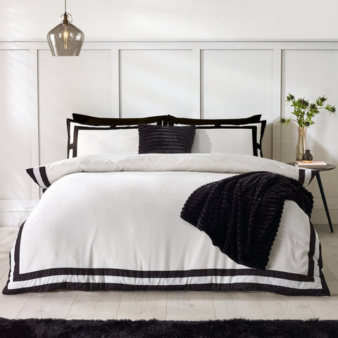 Catherine Lansfield So Soft Mono Panel Black/Cream Duvet Set