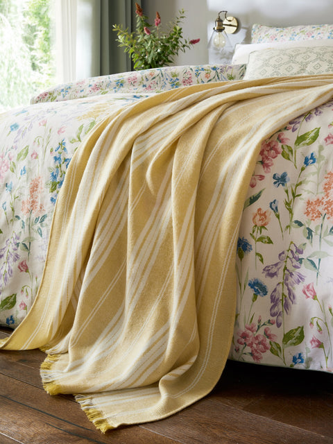 Laura Ashley Ardley 130cm x 170cm Throw