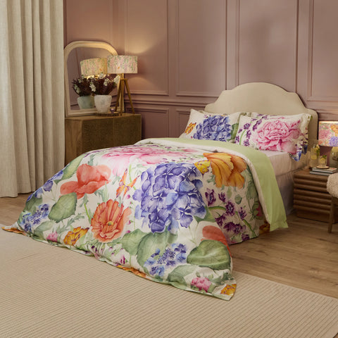 Voyage Maison Idalia Fuchsia Duvet Set