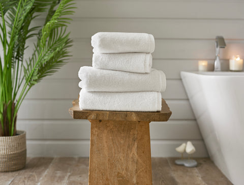 Deyongs 1846 Sanremo 700gsm 100% Cotton White Towels